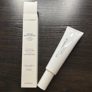 Studio Makeup Tinted Moisturizer w/ hyaluronic acid